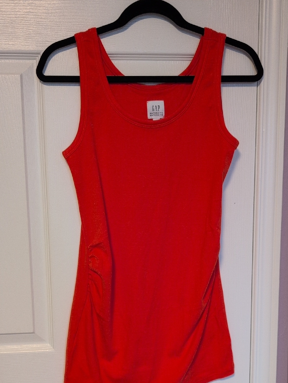 NWOT s.S Maternity GAP Women’s Red Tank Top